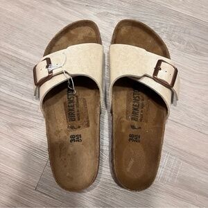 NWOT Birkenstock Sandals